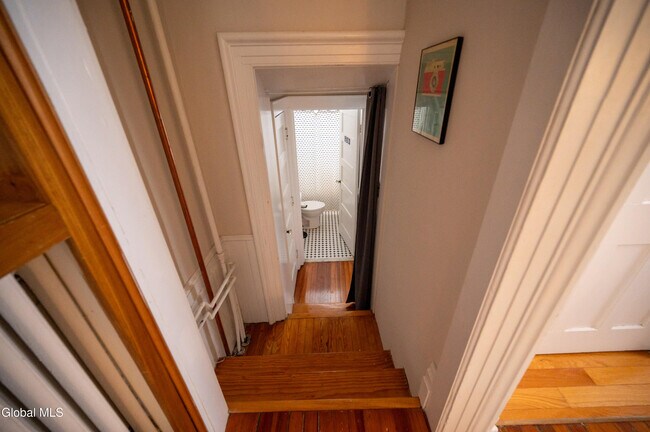 Building Photo - 21 Front St