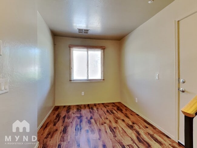 Building Photo - 4304 E Jasper Dr
