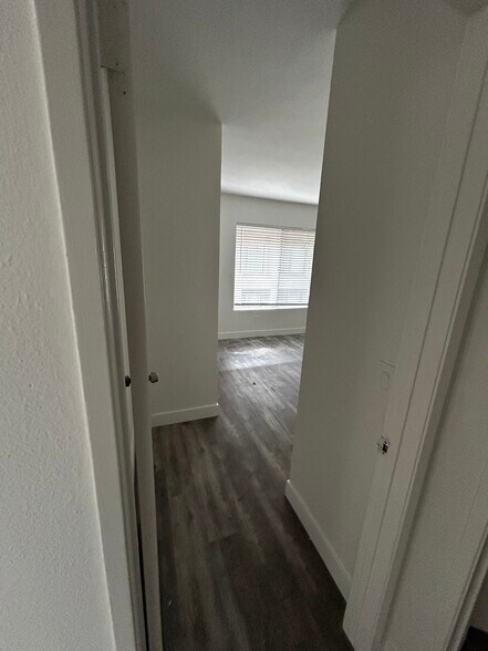 Building Photo - 6516 College Grove Dr