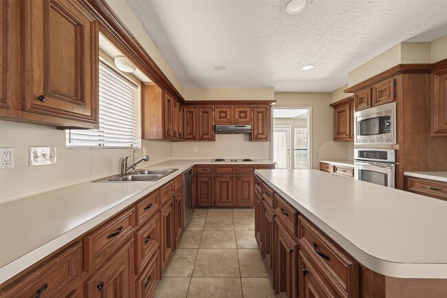 Building Photo - 14703 Stanbridge Dr