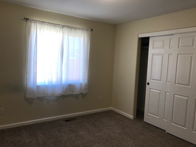 Building Photo - 18365 Whitebark Ct