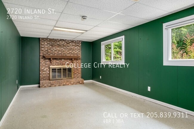 Building Photo - 2720 Inland St