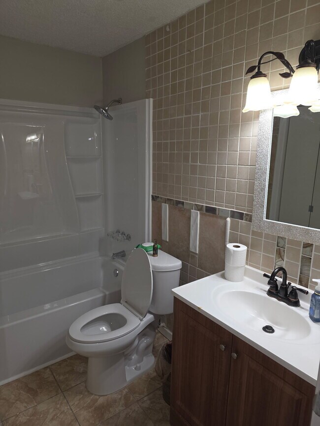 Building Photo - 3029 Dobbs Dr