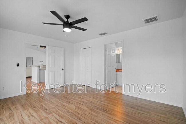 Building Photo - 3011 50th St SW