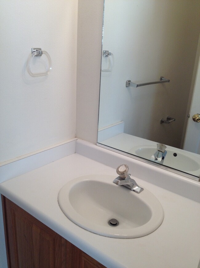 Building Photo - 538 S 1100 E