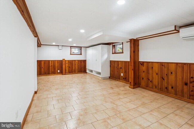 Building Photo - 4406 Rosedale Ave