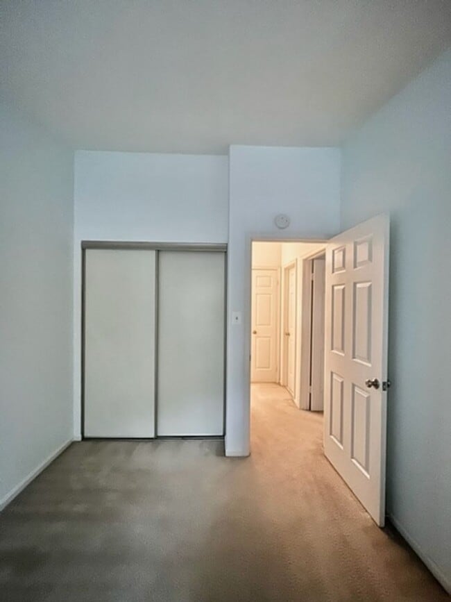 Building Photo - 17120 Briardale Rd