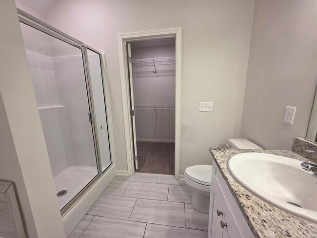 Building Photo - 745 Park Ln