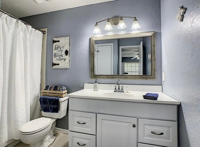 Building Photo - 1037 S Hiawassee Rd