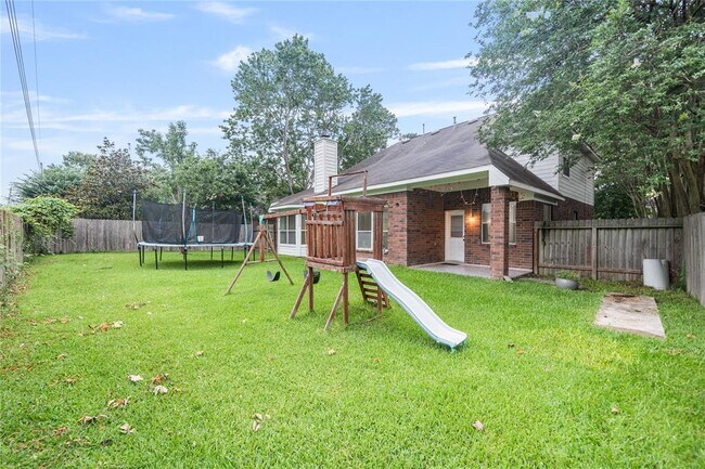 Building Photo - 19315 Oak Station Dr