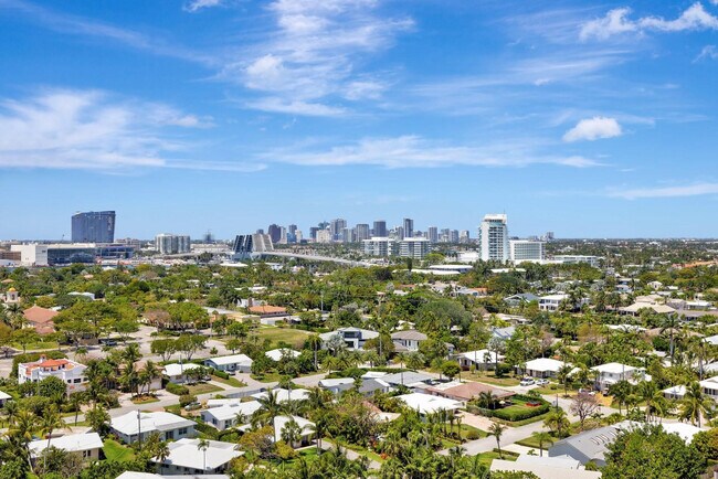 Building Photo - 2100 S Ocean Dr