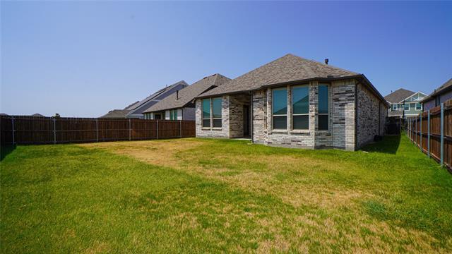 Building Photo - 3031 Aqueduct Ave