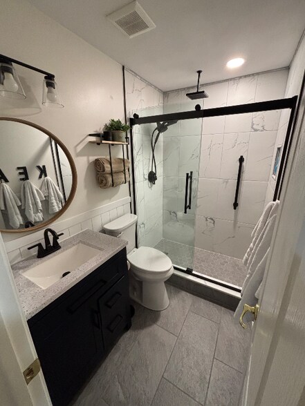 Building Photo - 717 Tallahassee Dr