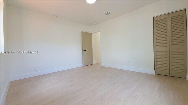 Building Photo - 819 NW 48th St
