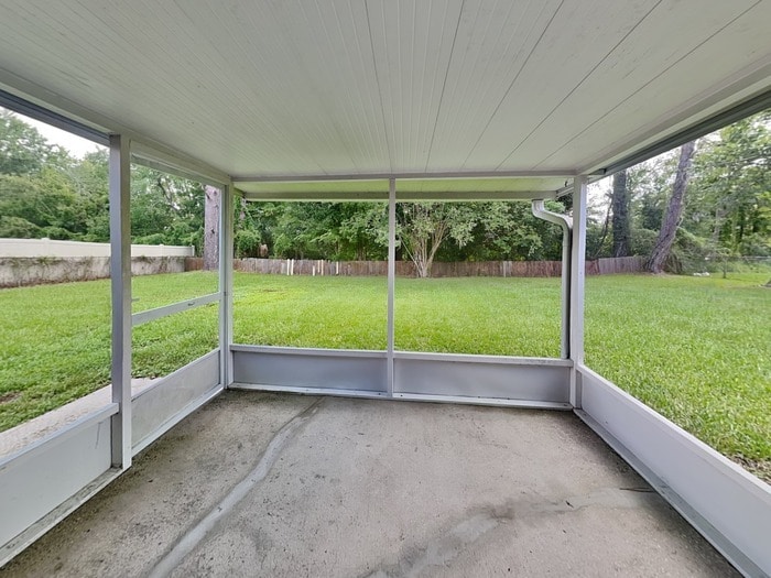 Building Photo - 1685 Farm Way