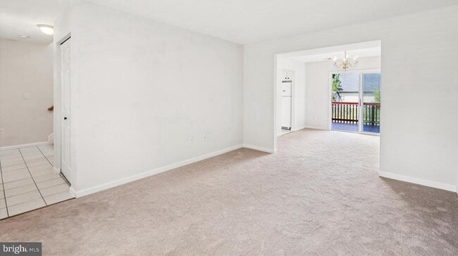 Building Photo - 1623 Chesapeake Ln