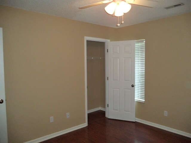 Building Photo - 4342 Walnut Ridge Ln