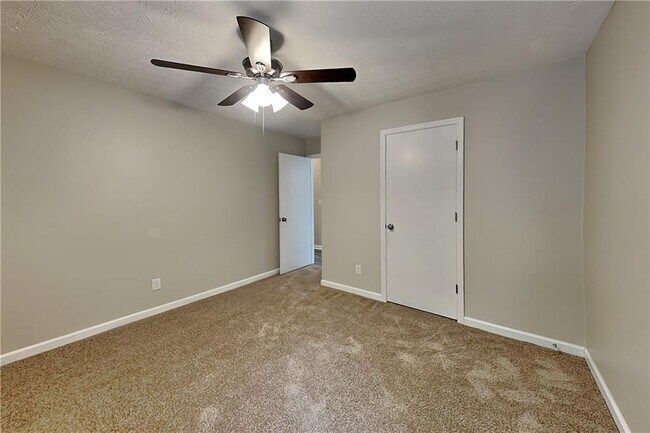 Building Photo - 5580 Dorsett Shoals Ln