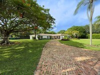Building Photo - 7895 SW 76th Terrace