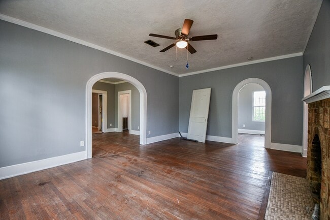 Building Photo - 3319 Holman St