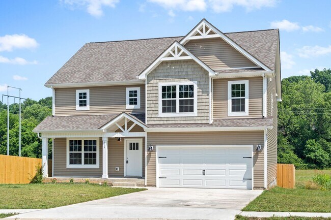 Building Photo - Beautiful Home Close to Fort Campell Ready for You to Make New Memories In