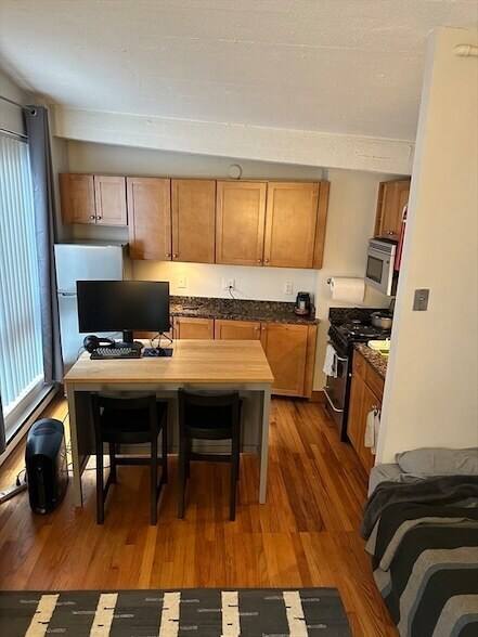 Building Photo - 12 Stoneholm St