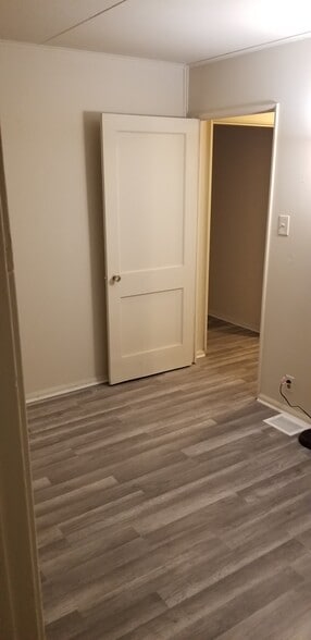 Building Photo - 2286 W Kessler Blvd N Dr