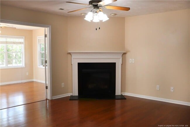 Building Photo - 44 Cutter Cir