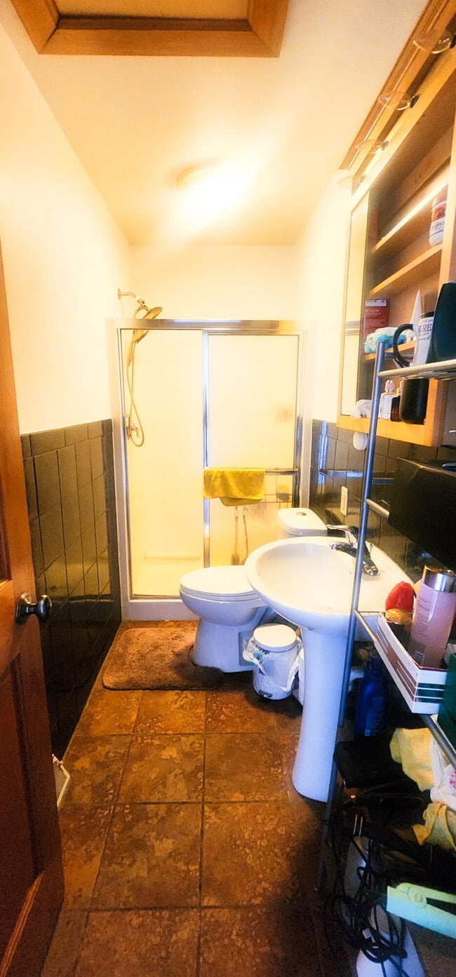 Building Photo - 6625 Washington Ave