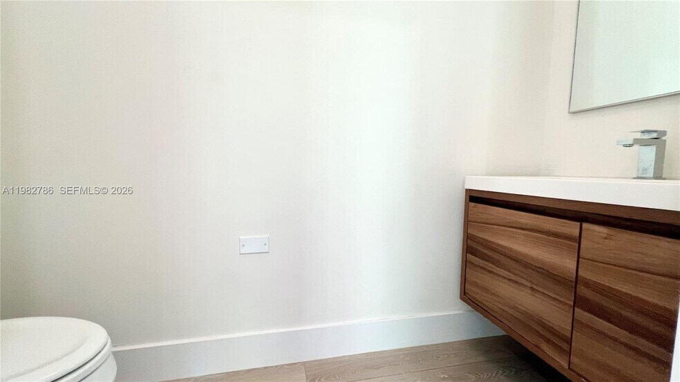 Building Photo - 5785 SW 54th Ter