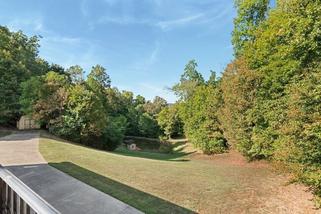 Building Photo - 1079 Ridgecrest Dr