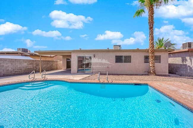 Building Photo - 6762 Carrera Dr