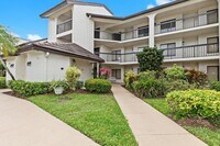 Building Photo - 5380 Cedar Lake Dr
