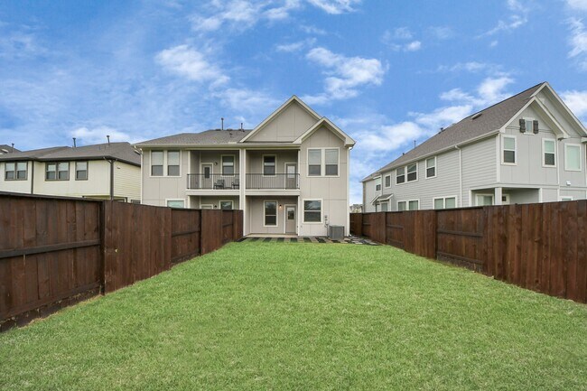Building Photo - 9762 Soto St