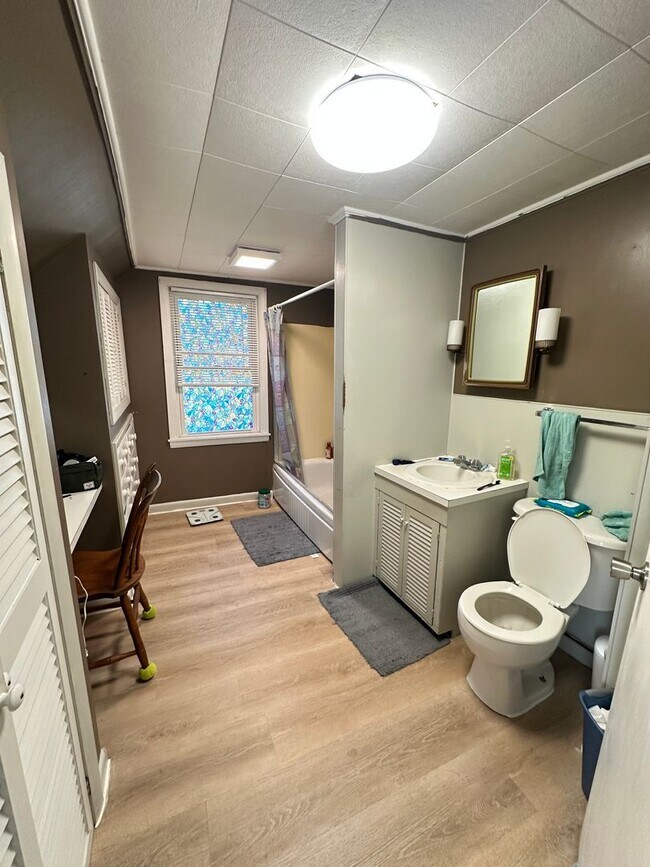 Building Photo - 38 Crosby St