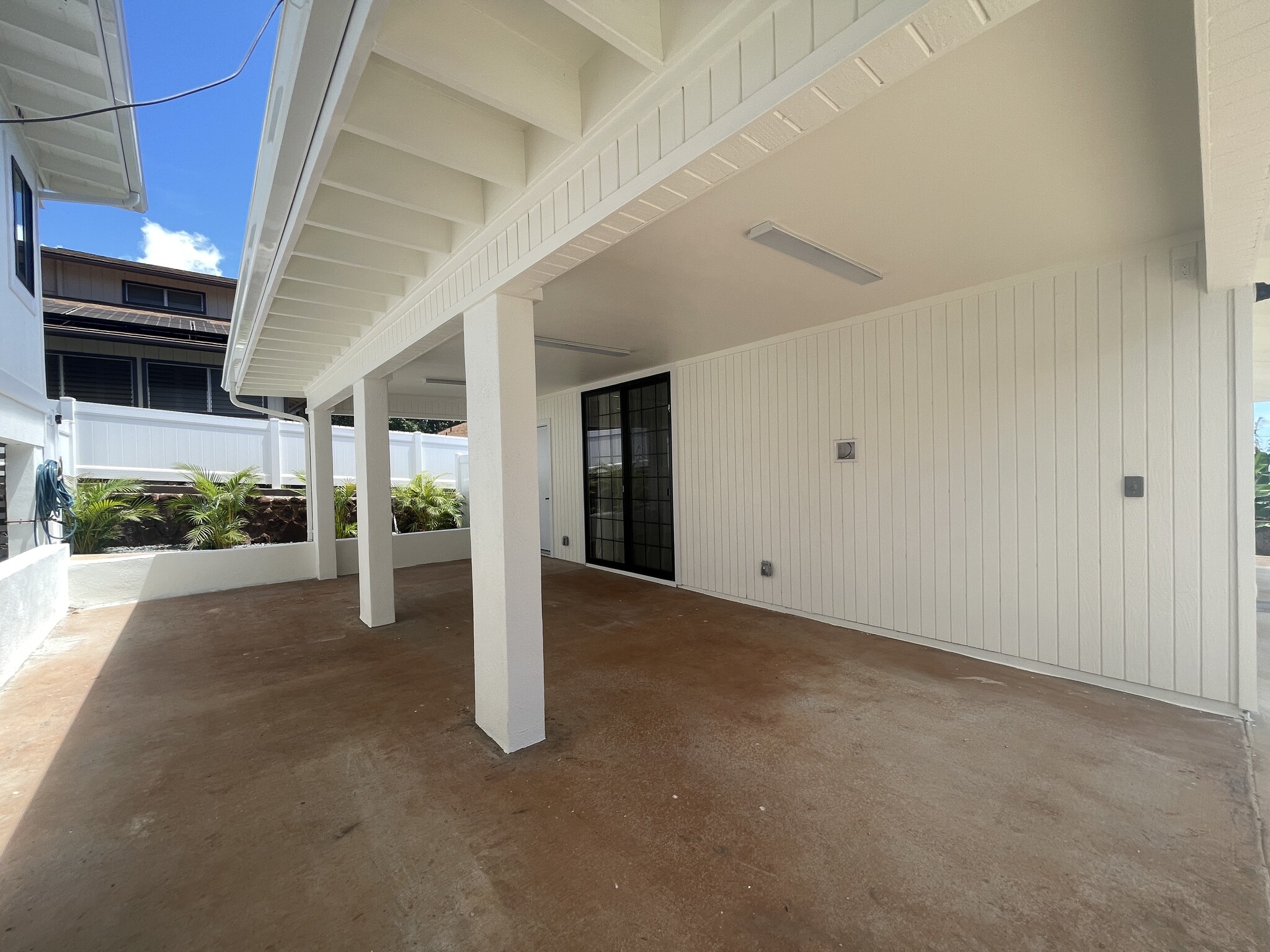 Building Photo - 819 16th Ave