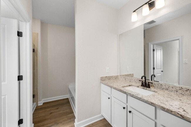 Building Photo - 3031 Sunmoon Ln