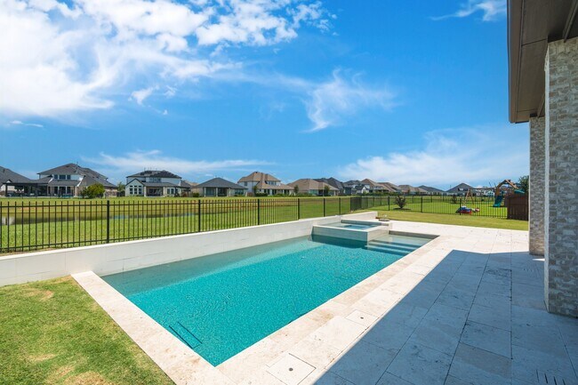 Building Photo - 25018 Pavonia Lake Ln