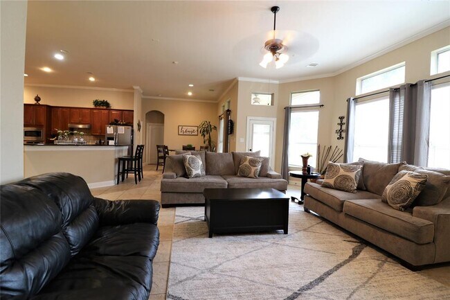 Building Photo - 6126 Emberwood Falls Dr