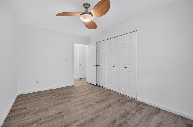 Building Photo - 424 Carpenter Ave
