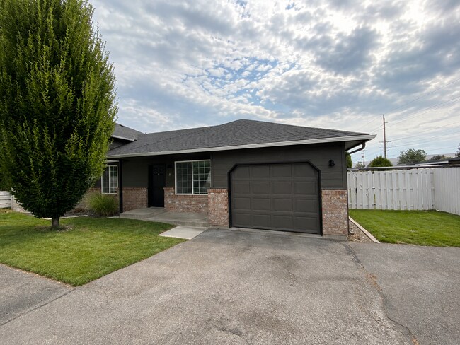 Building Photo - Your Next Home Just Checked Every Box! Private backyard. Attached garage. Zero compromises.