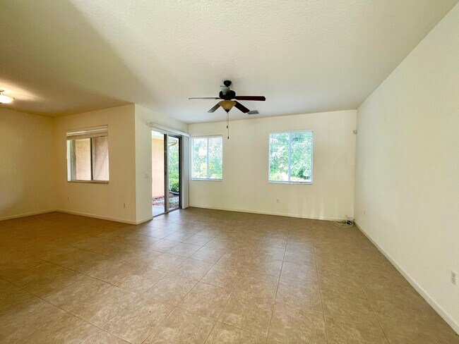 Building Photo - 2563 Stockbridge Square SW