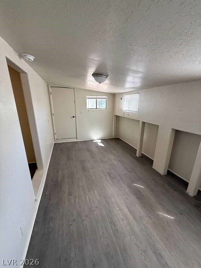 Building Photo - 5051 Sitka Ln