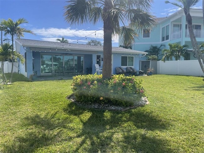 Building Photo - 15906 Redington Dr