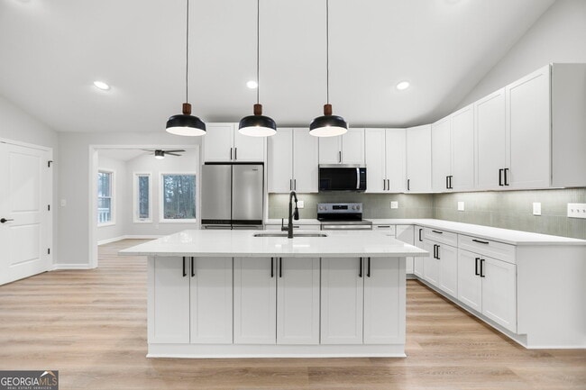 Building Photo - 335 Harris Rd