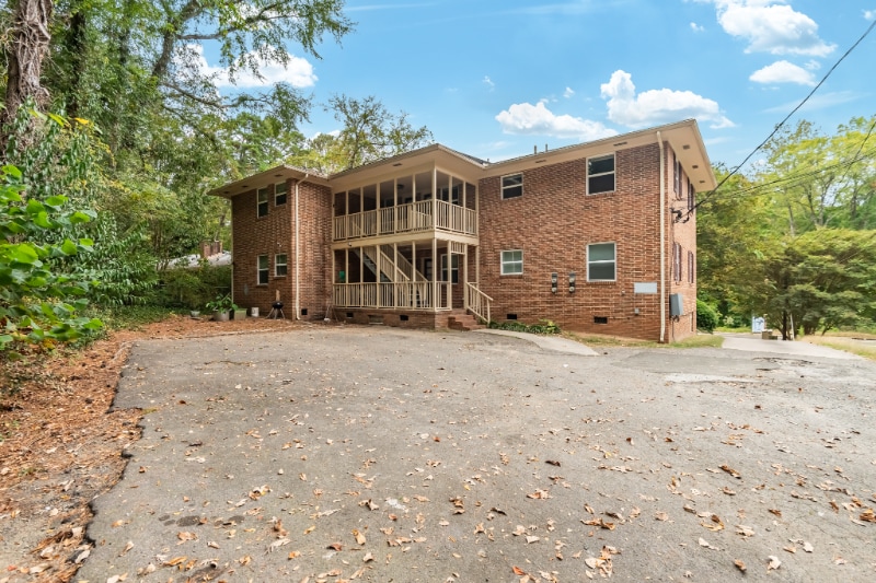 Building Photo - 2211 Morehead Ave