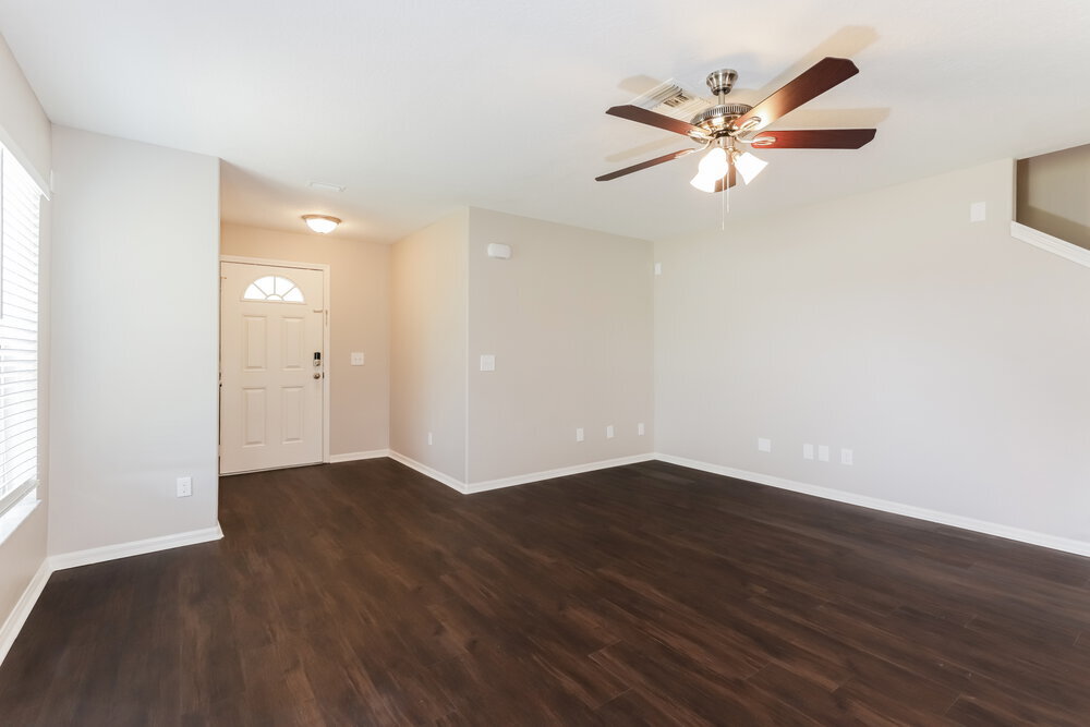 Building Photo - 10904 Golden Silence Dr