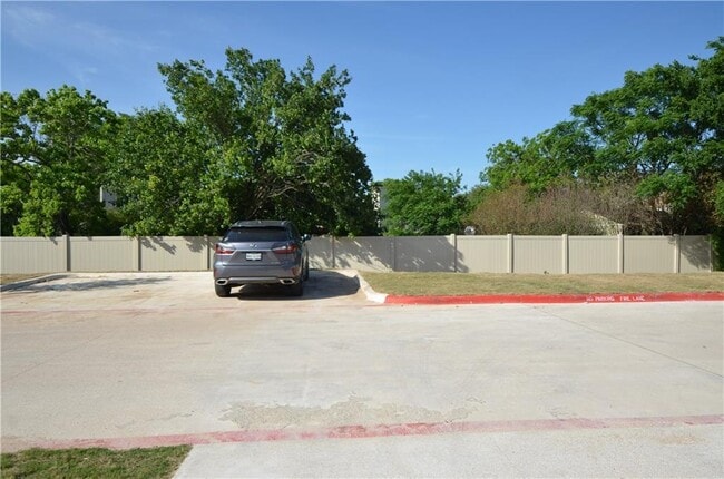 Building Photo - 406 Conservation Dr