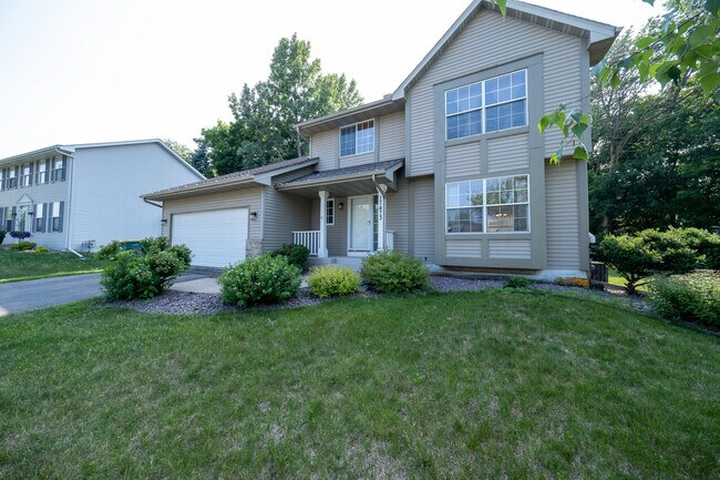 Building Photo - 17473 Hayes Ave