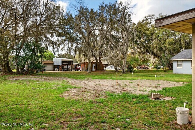 Building Photo - 8900 Crystal Springs Rd